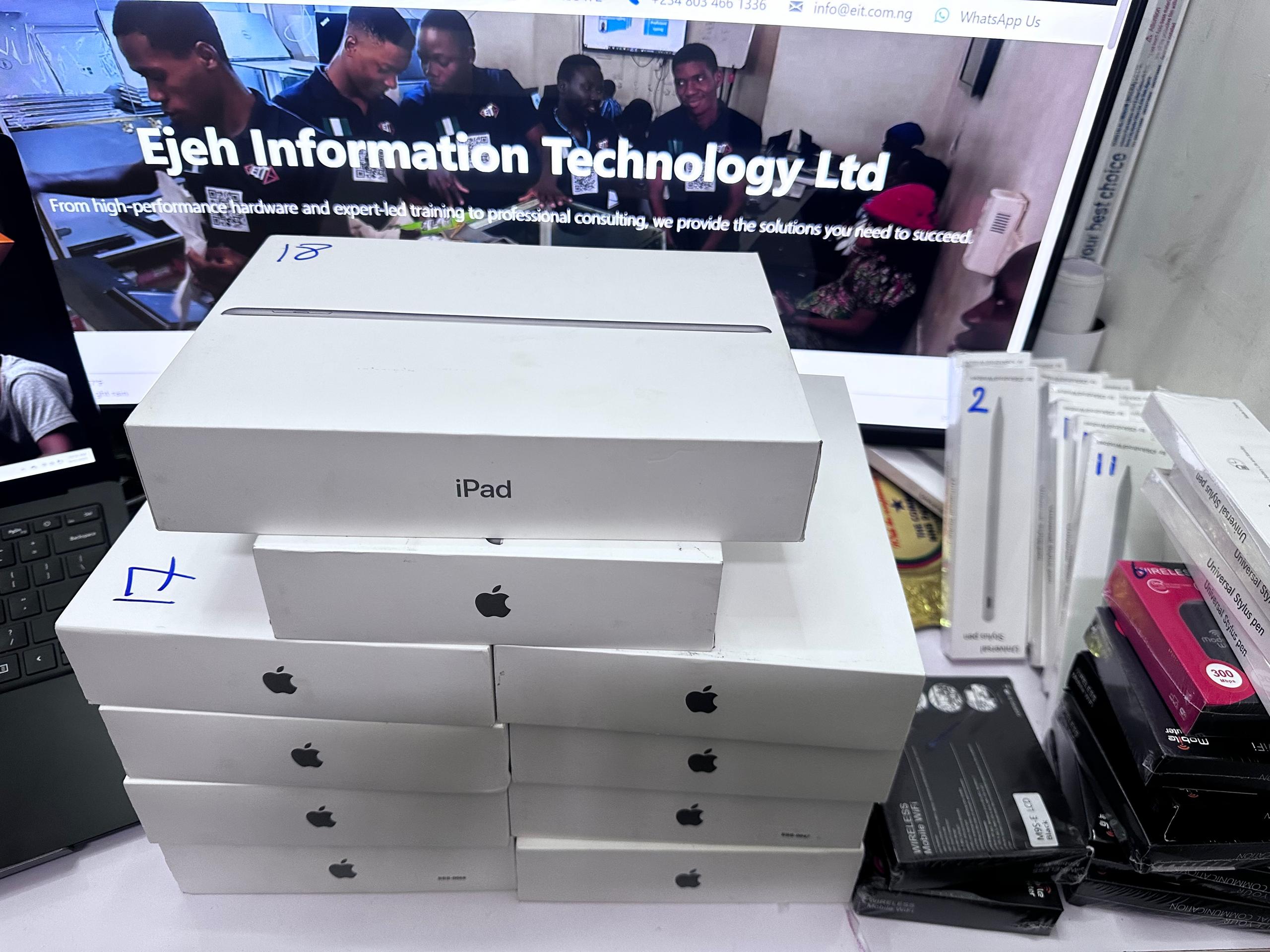 MAC IPAD 2018 PRO PLUS PENTOUCH FREE SHIPPING